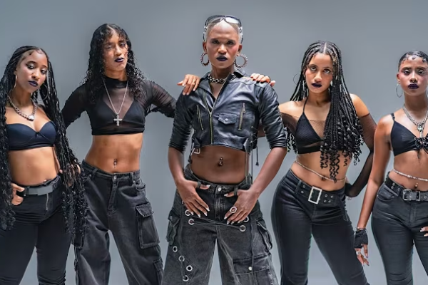 Indira – Bang Bang – Letra