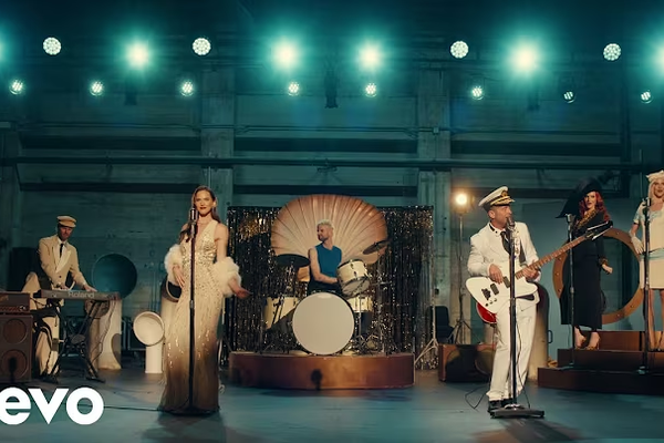 Sofi Tukker ft OneRepublic – Tsunami – Lyrics